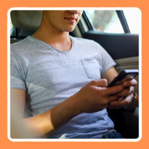 同乗者は運転手よりも「無防備」に衝撃を受ける